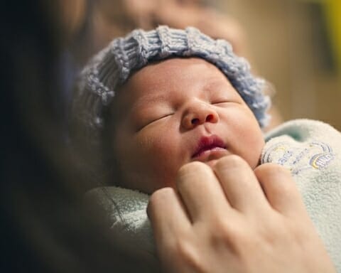 Hats Made of Cotton or Wool Affect Infants’ Body Temperature